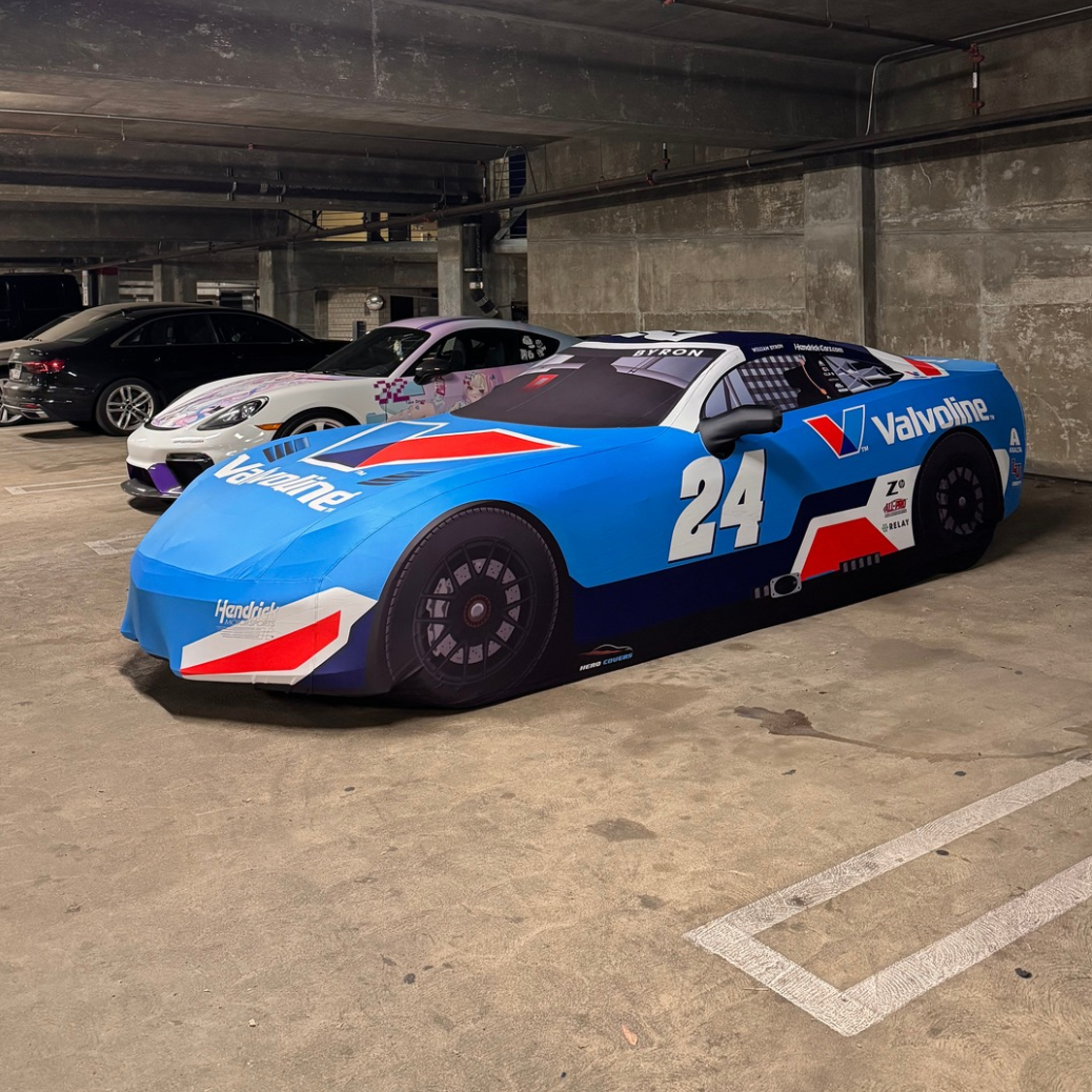 <strong>Race Cars</strong>