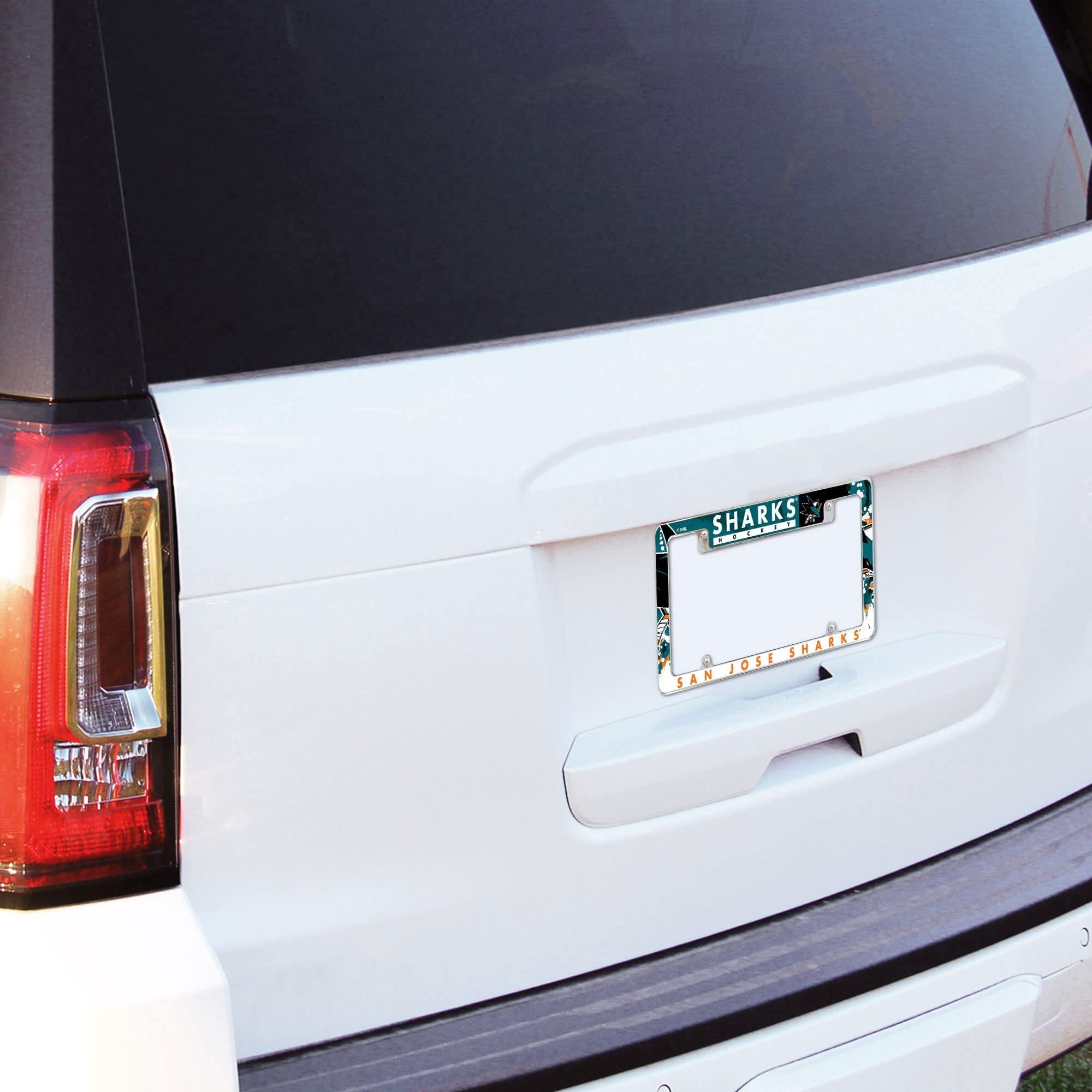 Edmonton Oilers Metal License Plate Frame Chrome Tag Cover, Carbon Fiber Design, 6x12 Inch